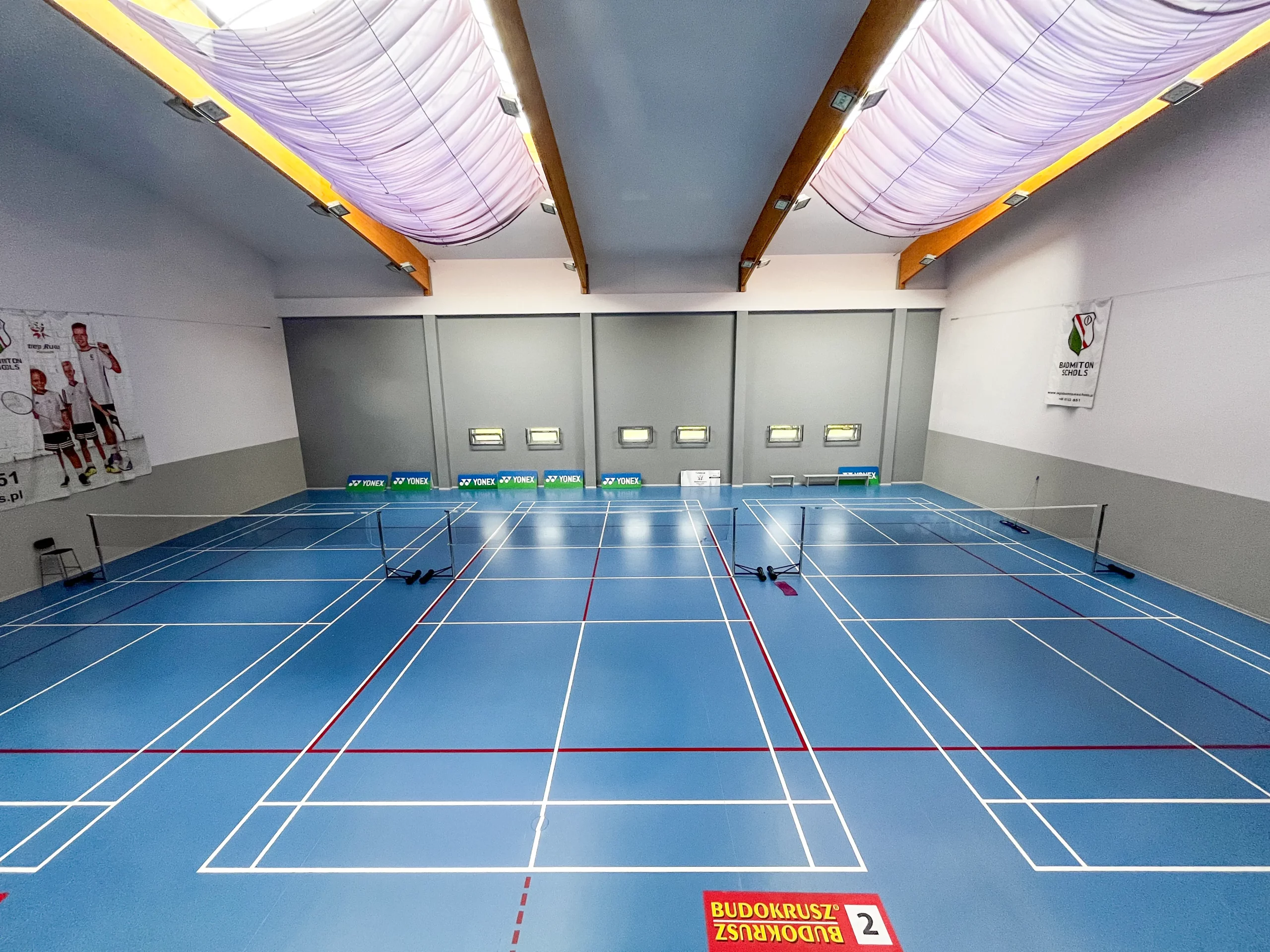 Korty badminton